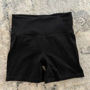 Athleta Salutation Shorts